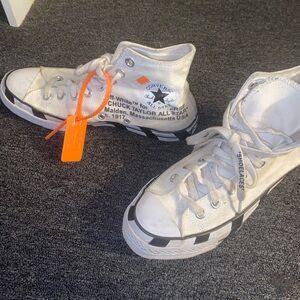 Authentic Chuck Converse Off-White w/ Orange Tag – Rugged Look, Low Price!